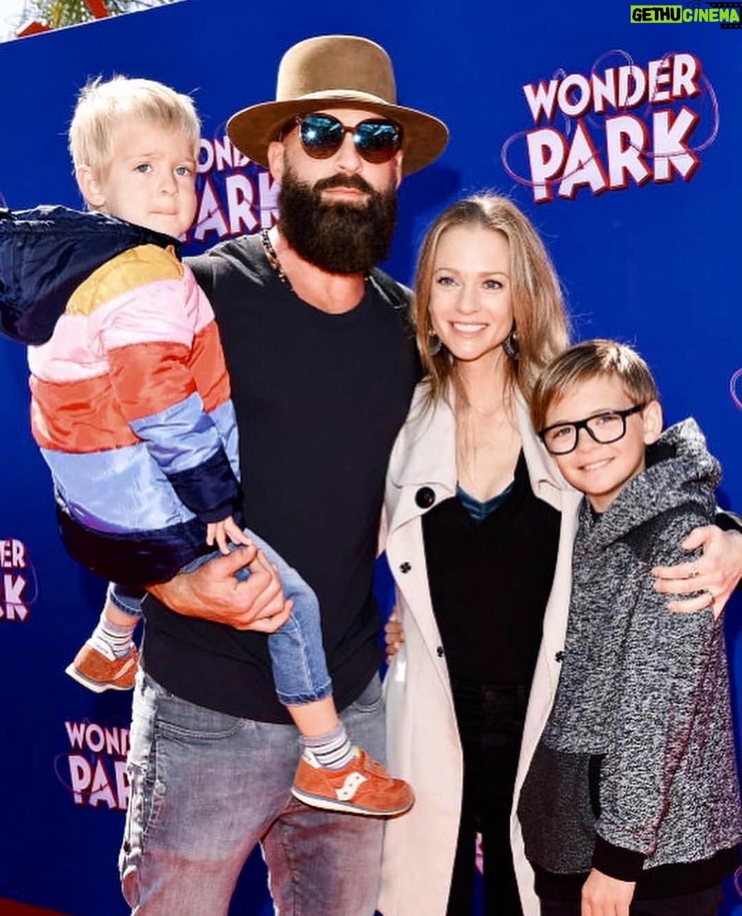 A.J. Cook Instagram - #familyfun @wonderparkmovie premiere. 🎢🎡ðŸŽ