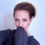 A.J. Cook Instagram - New decade. New look. 💇🏼‍♀️ #2020 #hair #change