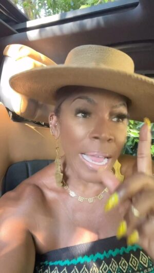 A.J. Johnson Instagram - 🗣️Y’ALL!!

#Forwardwithfortitude DOWNLOAD!!!😳

We GOTTA make sure everyone we align with in OUR plan to move forward has the same FORWARD intention for us! Ooooooweee!!😮

THEIR forward may not include ours!!!🏃🏾‍♀️🏃🏾‍♀️🏃🏾‍♀️🏃🏾‍♀️

It is not OUR decision to make to move- it must be God’s divine direction we follow!! 😳

THIS week…. EVALUATE. GET CLEAR!!
We must not be afraid to shift the who the what and the when of our forward! Amen? 🖤🤍AJ AKUA

#soul filled #Sunday
#forward
#shift
#elevation
#fortitude