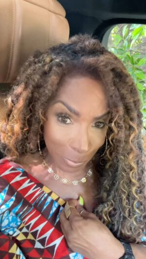 A.J. Johnson Instagram - Ok y’all!!
 I got DOWNLOAD!!!😮

BOUNDARIES!!!

The honoring of our boundaries starts with honoring ourselves!!🙌🏾🤷🏽‍♀️

We can’t just set boundaries we MUST LIVE them…LOUD- BOLD and STRONG… to teach others how to treat us!! 😳

Longevity and proximity with others does NOT equal loyalty access and honor…!!!ooooooweeee!!😳😮🏃🏾‍♀️🏃🏾‍♀️🏃🏾‍♀️ 

Elevation in your life means  elevate your self honor. Amen?🖤🤍AJ AKUA