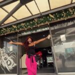 A.J. Johnson Instagram - GHANA!! 🇬🇭❤️ I MADE IT😝🙌🏾💃🏾💃🏾🇬🇭 I’m grateful for the busy I’ve been in the US but I’ve missed youuuu!!!😩🥰🙏🏾😘😘 Can’t wait to share your warmth and love with more of the Diaspora!! Thank you @queennad_5b @diasporaaffairs.ghana @diasporaafricanforumofficial for the warm welcome!! if you’re coming to THE AJ AKUA REBIRTH EXPERIENCE, I promise we’ve created a start to a new year you’ll never forget!!!🙌🏾🚀🚀 Happy Holidays everybody!!❤️😘 Let’s Go!!!😩🤯🇬🇭🚀🚀 @michaelblackson where you at??🤪 🎥 @roycegallery