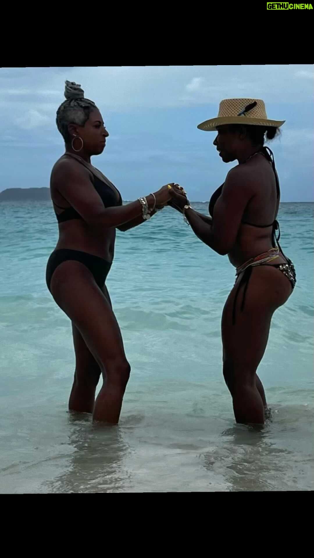 A.J. Johnson Instagram - Youβve been asking and we heard you!!!π₯° CONSULTATIONS WITH AJ ARE BACKKKK!!!πππΎππΎππΎ CAREER RELATIONSHIPS HEALTH WEIGHT LOSS Theajzone.com click SHOP LIMITED OFFER so hurry!!!!! I Canβt wait to talk with you!π₯°πππΎ #wellness #wisdom #wcw #womenshealth #elevation #freedom πΌ@beyonce