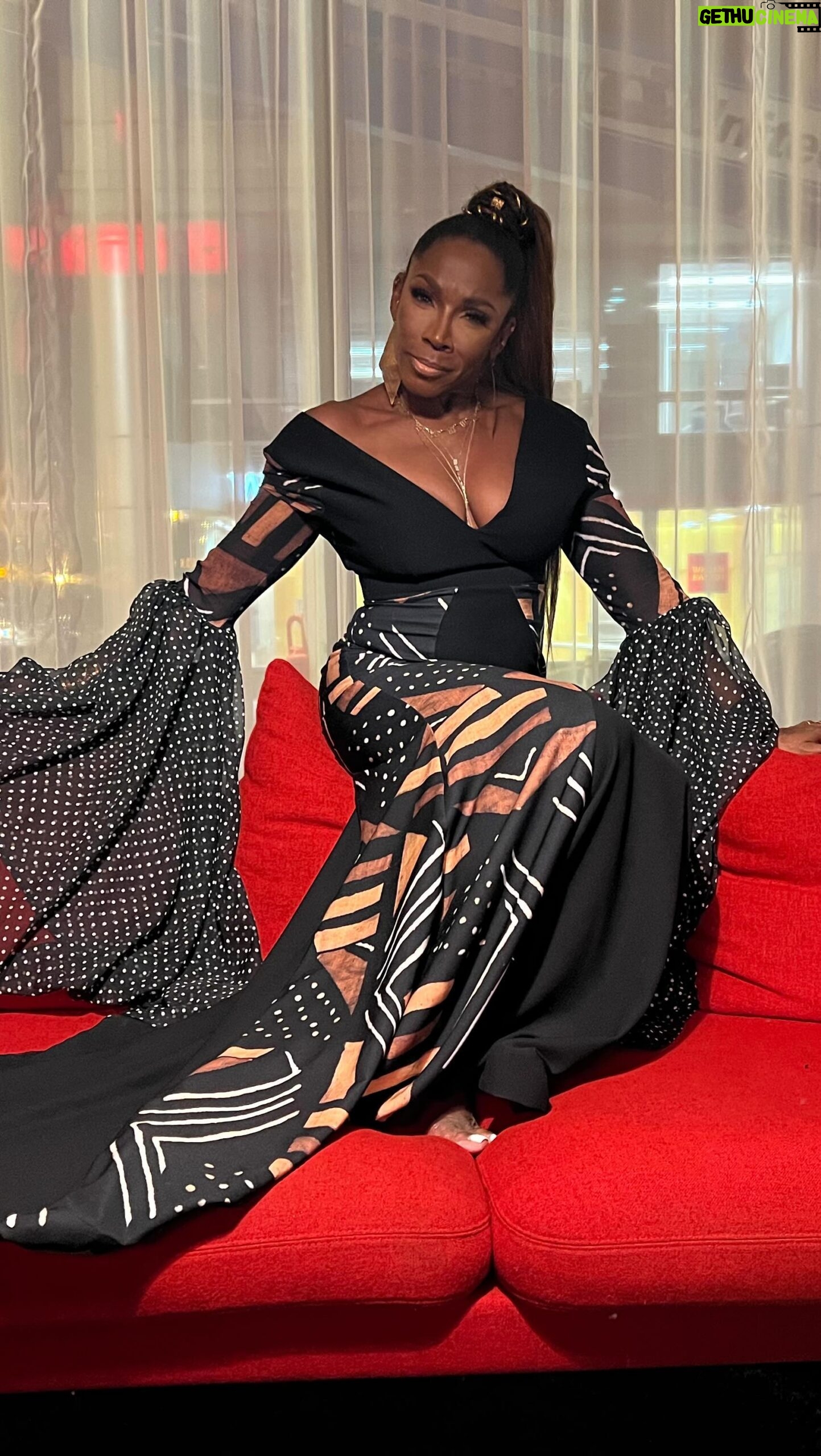 A.J. Johnson Instagram - 🗣️QUEENS!!!!😝🙌🏾👑❤️ HAPPIEST #INTERNATIONALWOMENSDAY We are leaders- we are love we are grace we are the power. This years theme… #embraceequity Equity means creating an inclusive world. Equity means Collective activism. Equity means do your part on the Front line to achieve our deserved honor our respect and our reverence!! 👊🏾❤️ WE are sisters WORLDWIDE.🌍 WE are the creators and sustainers of change and elevation 🚀 WE are royalty 👑. I send soul deep love to all of you around the world sharing your unmatched amazing DOPENESS EPICNESS as only you can!!! My sweet global sisters…You pour into me always in all ways-creating a tireless global passion and purpose deep within me and I send my love and gratitude today and everyday! 🙏🏾🥲❤️ we are THE BRIDGE TO BETTER!!!! If you’re ready to #embraceequity throw your 👑 in the comments #thenridgetobetter