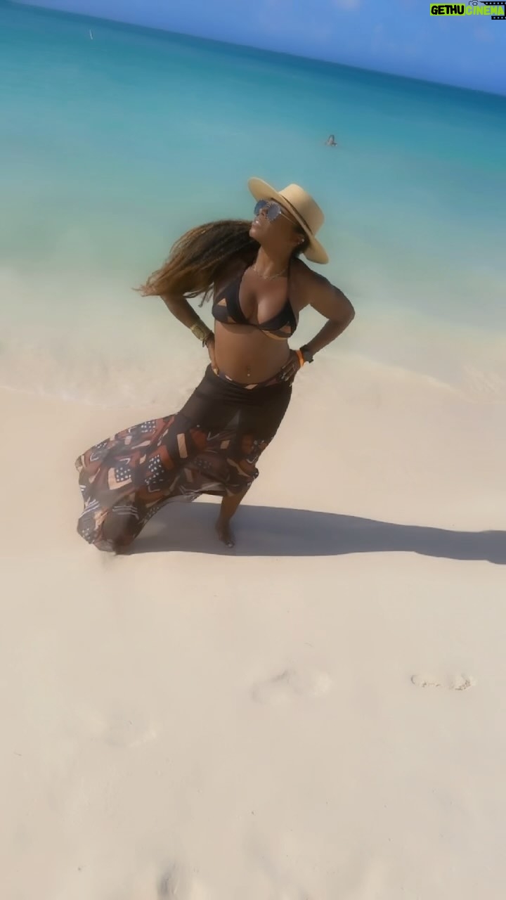 A.J. Johnson Instagram - Welcome to #ARUBAπ¦πΌ!! A cultural melting pot of Spanish- Creole - French and joy soul deep! My first visit.. Yup... I am a virgin on #VirginVoyages βΊοΈππΎ and as a 1st time visitor I loved the shopping -the beach -the people- the peace... I love all that is Aruba !πππΎβ€οΈ Who wants to sail with me and @virginvoyages ? πππΎπππβ€οΈ Swimsuit/ cover @nanawax Hair @jtavar_ Shades @louisvuitton Hat @fruitionhatco #awomanwithglobaloptions #travelgram #cruise