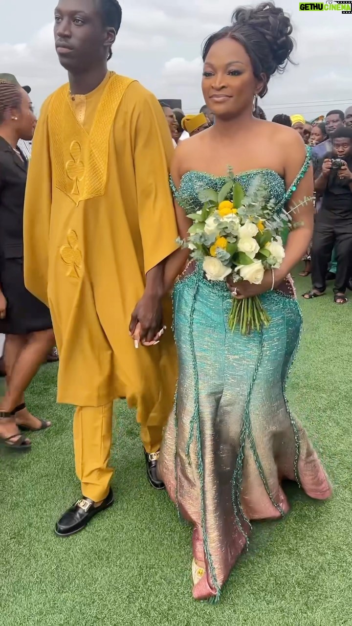 A.J. Johnson Instagram - HERE COMES THE BRIDE!!!!πππΎππΎππΎππ Nadia is from the Northern region of Ghana which I am learning is rich in different culture traditions from Accra. The Kinte Nadia wears is a different heavier fabric and weave pattern. Notice there are no βflower girlsβ these girls are clearing the energy for the bride as she enters her new life. Normally- they stay with the bride for days to help her acclimate to her new life as a wife. βThe callerβ announces something important to the village from a rooftop and all rooftop callers hear this call and spread the message- a main communication tradition in Nadiaβs village. Blessings to my brother and sister @queennad_5b and @why_fynn May God cover your union in abundant grace and favorππΎπππππππ¬π