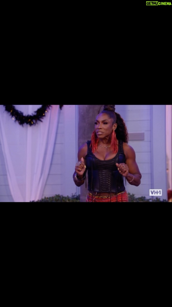 A.J. Johnson Instagram - π¨TONIGHT!!!!!π¨ TUNE IN!!! #vh1couplesretreat 9pET We get SPICY tonight babyyy!!!ππΎππΎππΎ @mzradadarling @shamaridevoe @adjuastyles @claudiajordan @keonnanecole @jesshilarious_official They said they want more intimacy? I saY π£TIME FOR SOME HOTTT SEXTING!ππ
If youβre into sexting drop a π
in the comments!!ππππΎπ€ΈπΎββοΈπ€ΈπΎββοΈ