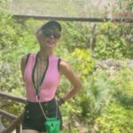 Açelya Topaloğlu Instagram – 🦚