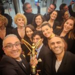 Açelya Topaloğlu Instagram - Altın Kelebek, en iyi komedi dizisi ödülü; Güldür Güldür Show ekibinin. Herkese çok teşekkür ederiz … 🎉🤍