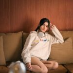 Aadhya Anand Instagram - Sitting pretty🦢 Outfit - @benetton @benetton_india Edited by - @omkarnaik__ #aadhyaanand #aadhya_anand #mi