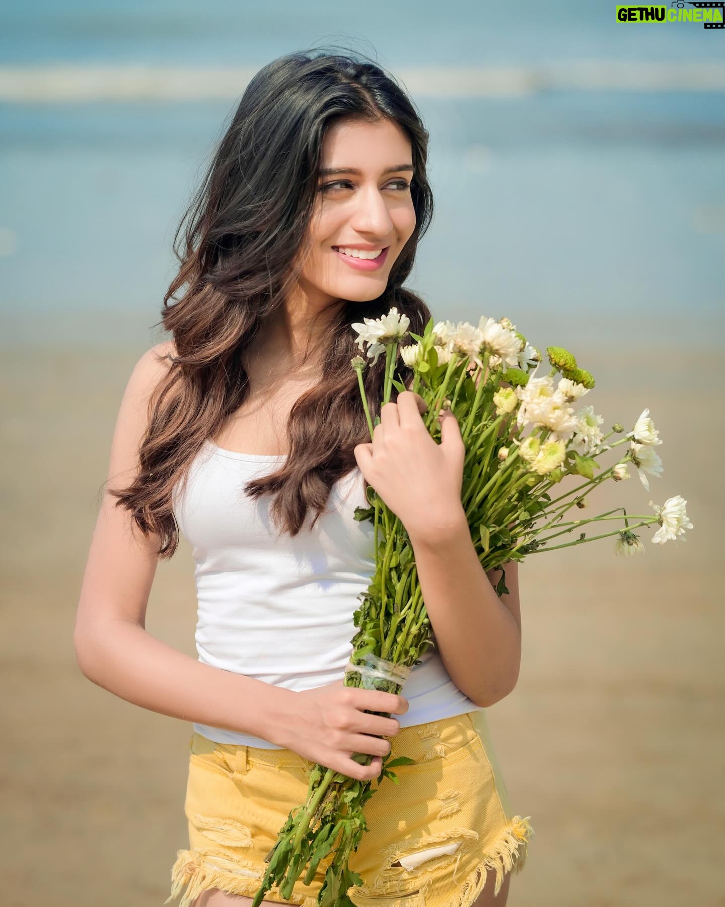 Aadhya Anand Instagram - You’re the only one I sea⛱️🥥 Photography - @deepak_das_photography Makeup - @makeup_by_nainaa Hair - @sunitasingh755 Edited by - @omkarnaik__ #aadhyaanand #aadhya_anand #beachvibes #indianphotography