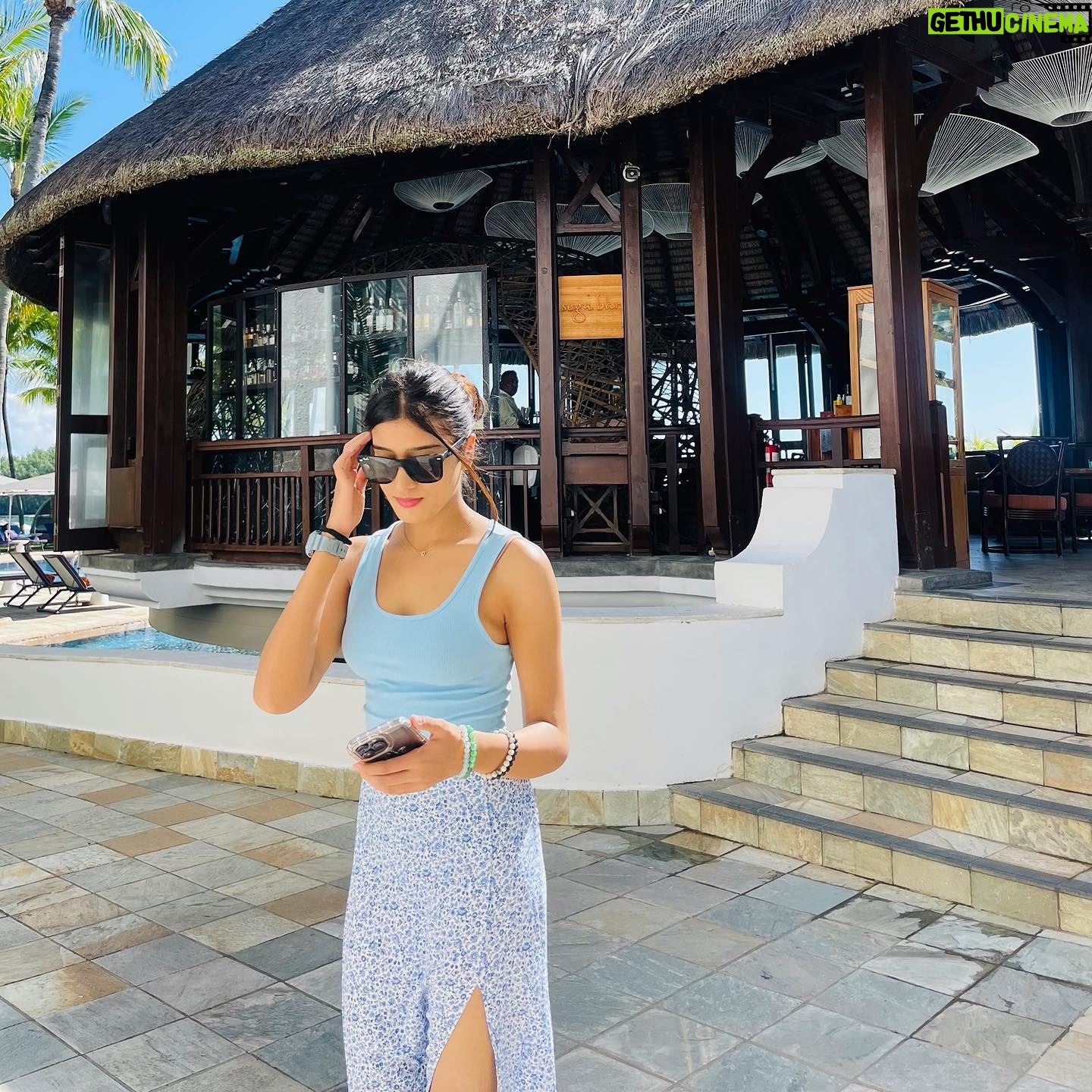 Aadhya Anand Instagram - 💙 . . . . #aadhyaanand #mauritius #travelphotography #bollywoodactor
