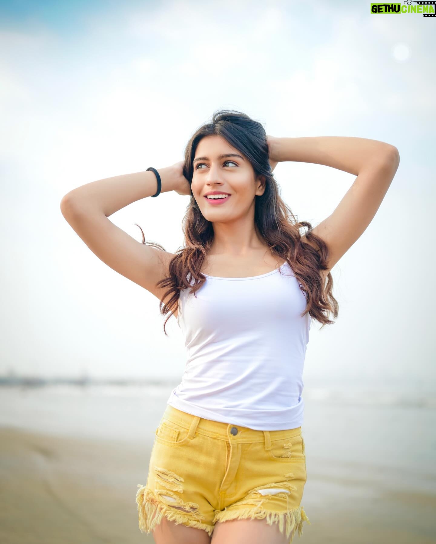 Aadhya Anand Instagram - You’re the only one I sea⛱️🥥 Photography - @deepak_das_photography Makeup - @makeup_by_nainaa Hair - @sunitasingh755 Edited by - @omkarnaik__ #aadhyaanand #aadhya_anand #beachvibes #indianphotography