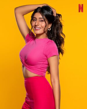 Aadhya Anand Instagram - On Friday Nights, we wear pink! 🩷

#FridayNightPlan #FridayNightPlanOnNetflix @babil.i.k @theamrithjayan @aadhya_anand @medhaarana @iamjuhichawla @ninadkamatofficial @vatsaln @ritesh_sid @faroutakhtar @kassimjagmagia @vishalrr #MohitShah @sapanv @mr_makhija @excelmovies