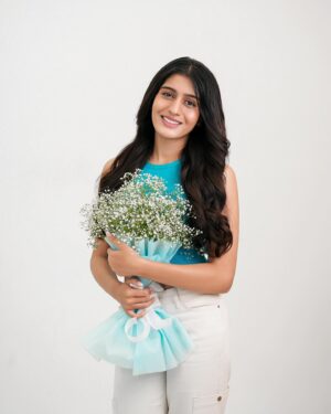 Aadhya Anand Instagram - Find me in a flower field🌻

Edited by - @omkarnaik__ 
#aadhyaanand #aadhya_anand #fashionphotography