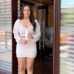 Aanchal Munjal Instagram – But I was searching for my charger 😂

Shot at @famegarden_prive