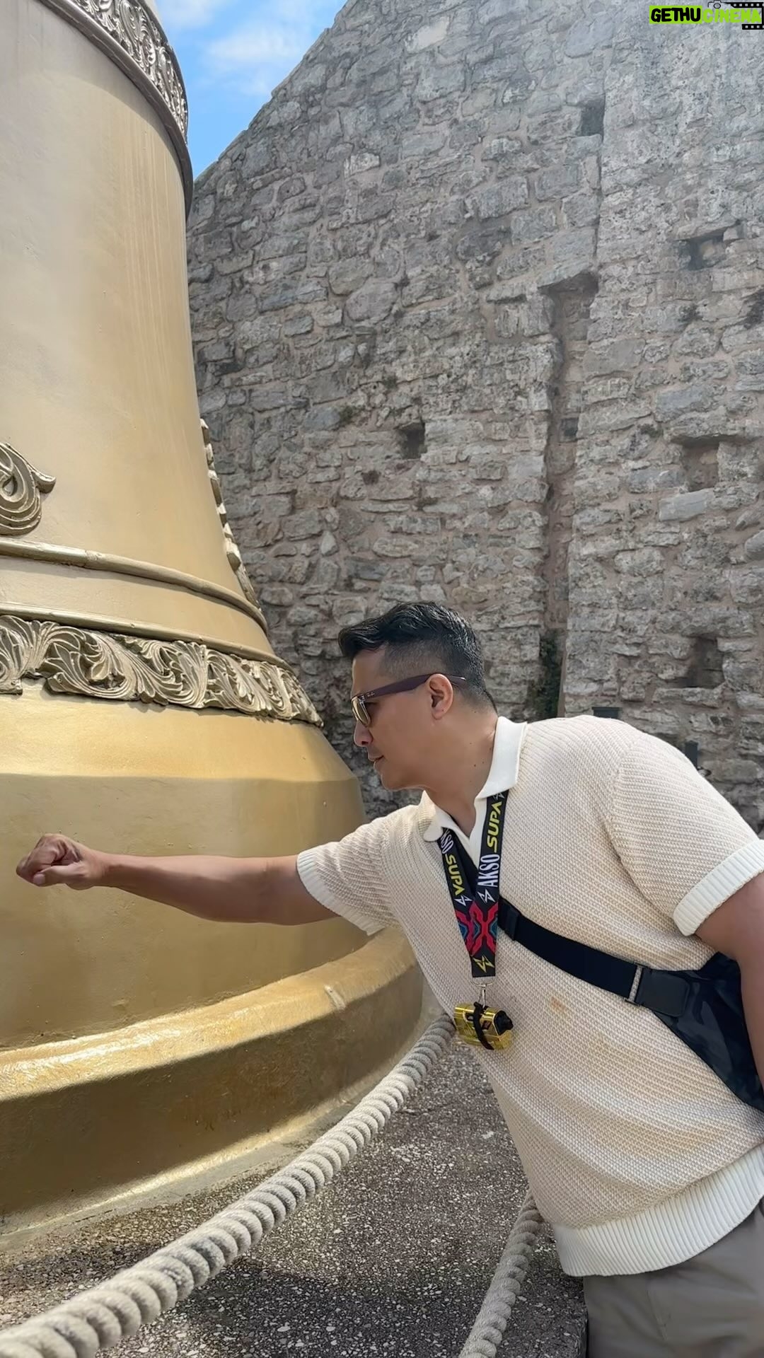 Aaron Aziz Instagram - “Make his FIGHT on the hill in the early day….” Korang sambung!!! @metallica @officialaksomalaysia @vng_distro #AksoSupaPro #GoldBellGoldPod #TheVapeDon