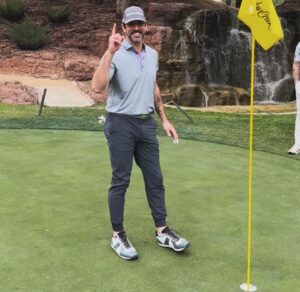 Aaron Rodgers Instagram - O-Line Trip. First round post surgery. Las Vegas.  Shadow Creek #17. “Let’s take a photo boys”, moments later…Hole in One!!! 🔥🔥🔥 Thanks to @mcgovenator60 for capturing the moment after!! #golflife #jetslife #2ndCareer1