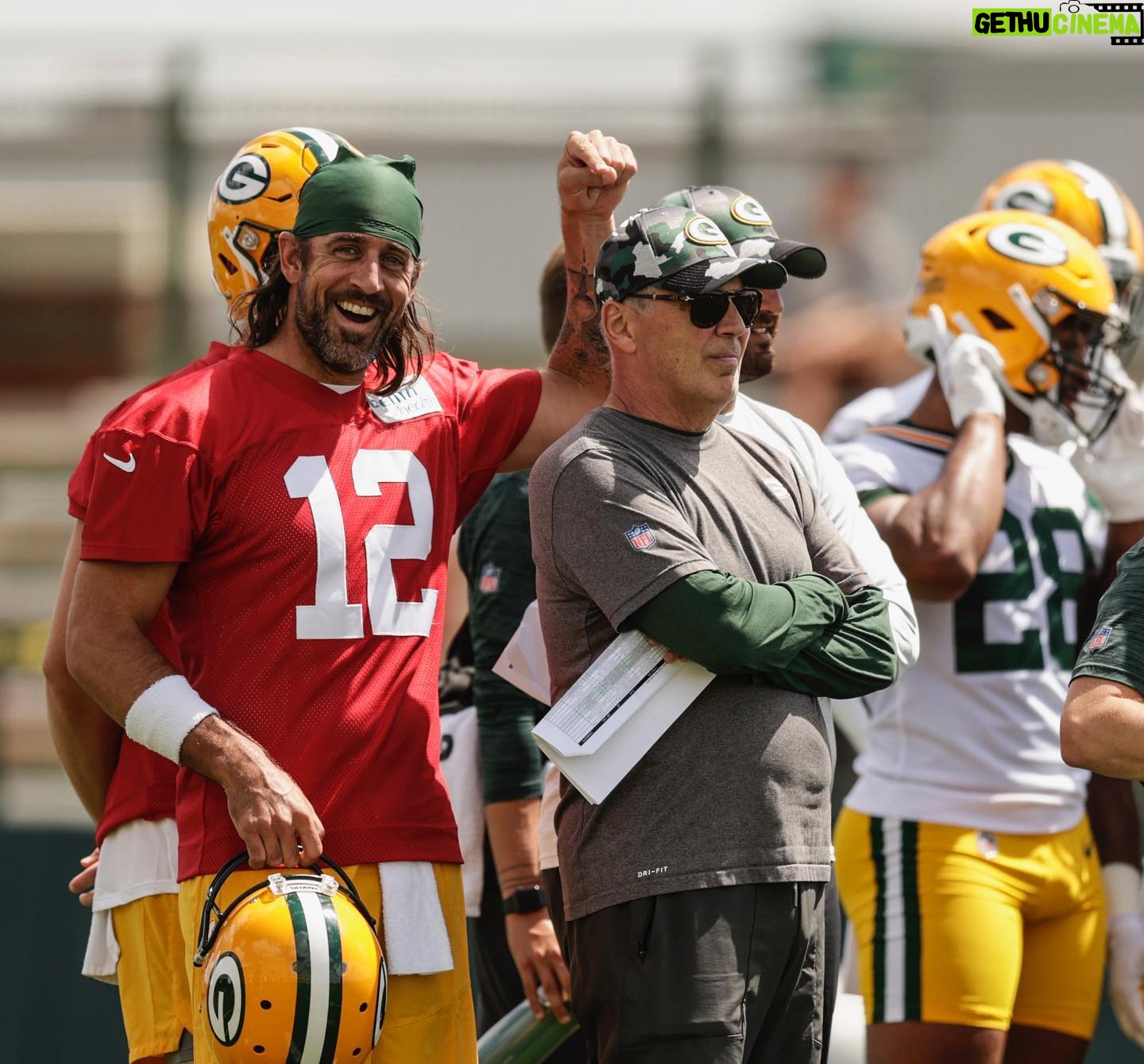 Aaron Rodgers Instagram - Playing with @rcobb18 , being coached by Tom Clements, seeing an old warrior and teammate @62theyard and riding down to work with @davidbakhtiari jamming tunes... Ya, today was a great day. ❤️ #year18 #69haspinkeye #