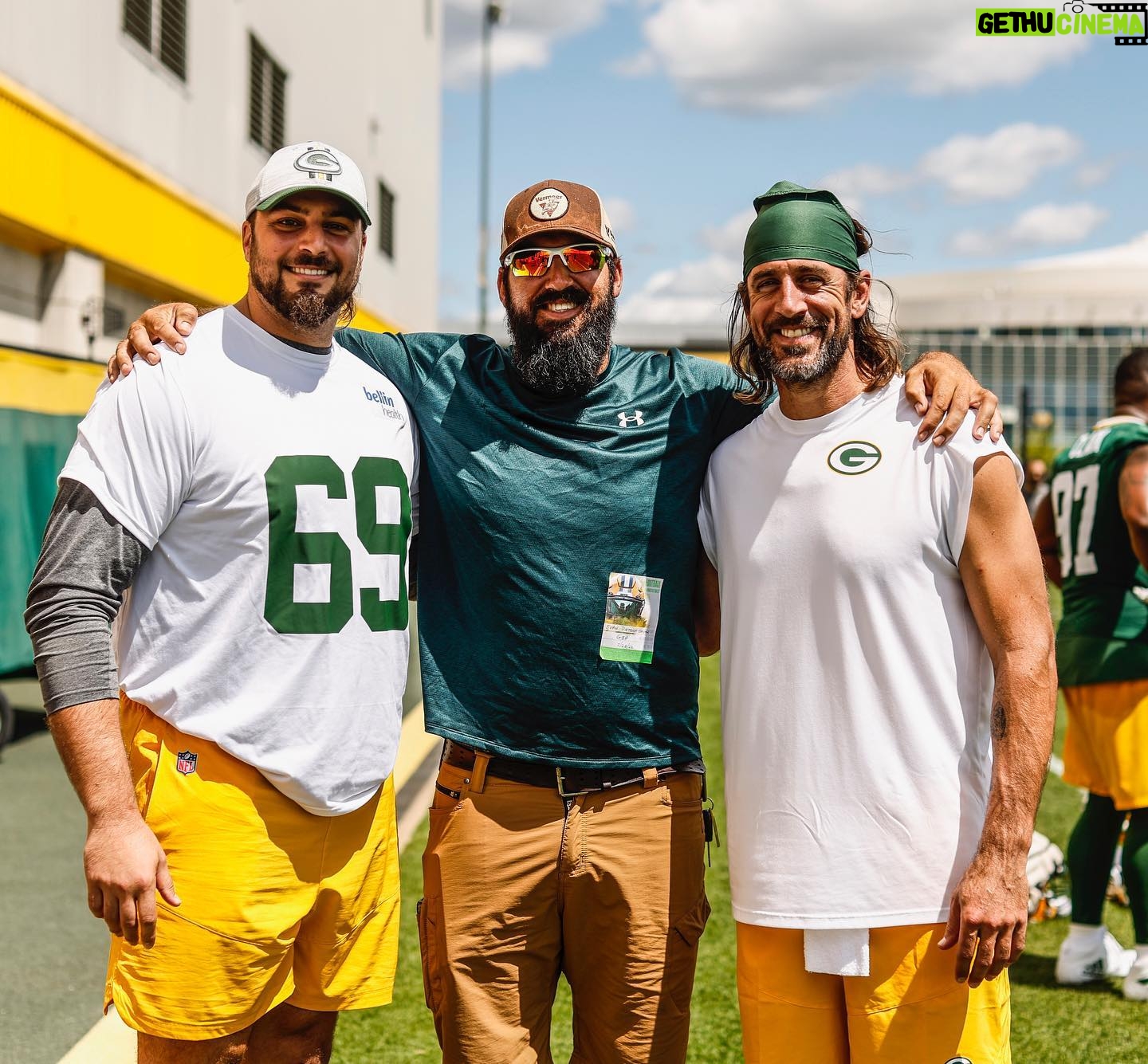 Aaron Rodgers Instagram - Playing with @rcobb18 , being coached by Tom Clements, seeing an old warrior and teammate @62theyard and riding down to work with @davidbakhtiari jamming tunes... Ya, today was a great day. ❤️ #year18 #69haspinkeye #
