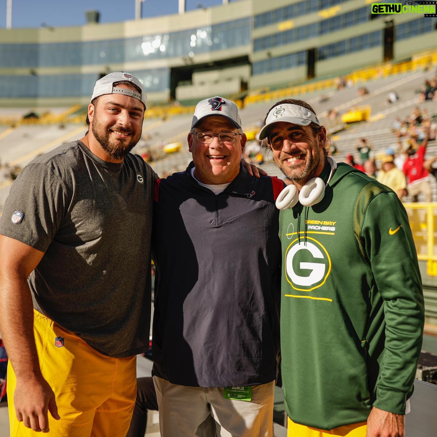 Aaron Rodgers Instagram - About last night...❤️ This is James Campen, former Green Bay packer player and coach, but he’s always been more than just a coach. He has been a mentor, confidant, father figure, supporter, and Friend to SO MANY players over the last 3 decades. As just about any player who played for/with him for years would attest, we are all better for having been around Jimmy. You’re a better person than a coach my friend, and you’re a tremendous coach. ❤️ #footballisfamily #yims #gratitude #