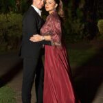 Aashka Goradia Instagram - दो लफ़्ज़ों की है दिल की कहानी ♥️