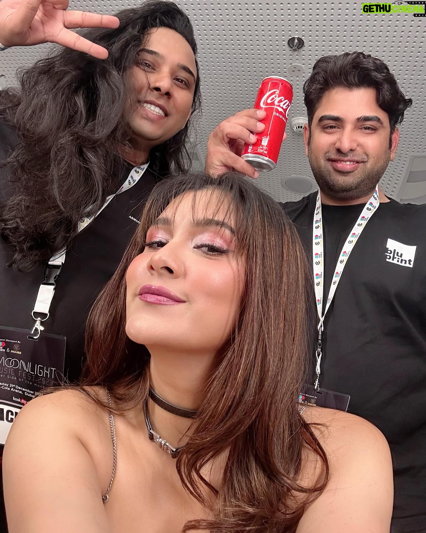 Aastha Gill Instagram - “Taking the energy to new heights at Coca-Cola Arena! 🌟 Live moments, vibrant vibes, and unforgettable memories. #CocaColaArena #dubaiexperiences ” #moonlightmusicfestival