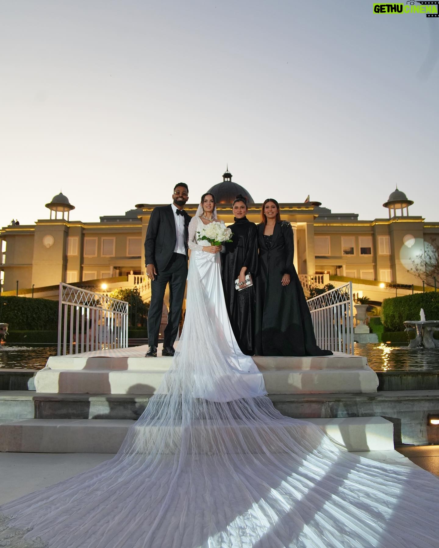 Aastha Gill - 563.6K Likes - @natasastankovic__ Cannot explain in words how I felt when I saw you in that beautiful white dress! 🥲🥹
@hardikpandya93 You’re one of the most fun people I’ve come across!
God bless you both and may you always shine like this together ❤️🥰