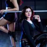 Aastha Gill Instagram – Are Thursdays the new weekend! Get dancing and turn up your weekend. “God damn” it! @kirpitkaurarora
#1MinMusic #AGOG #PartyWithAG

Shot at @hotstep.co HQ