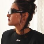 Aastha Gill Instagram - IYKYK! 🫡 @iagtindia 💄 @cashmakeupartistry 📸 @mihir_670 @dinematics