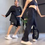 Aastha Gill Instagram - Lil bit of dancing here n there! W @vinaykhandelwal @hotstep.co #beyoncé #destinyschild #AGOG #AasthaGill #DancewithAG #vinaykhandelwal