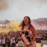 Aastha Gill Instagram - A LIFETIME MEMORY!!! Thank you so much much Mumbai for all the love! 🥹🥹🥹😍😍😍 #happyholi #aasthagill #agog #aasthagilllive #holiinmumbai #coloursplash
