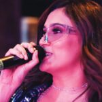 Aastha Gill Instagram – Just raw passion and a stage to roll 🎤💫

—
Hair & Makeup by @cashmakeupartistry 
Shot & edited by @dinematics @tathagatpant 
—

#aasthagill #aastha #agog #artist