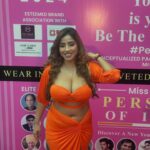 Aayushi Jaiswal Instagram - #Personaofindia #miss&mrs #anewyou #walkforcause #Powerwalk #voiceoofondia #Mumbai #defeatcancer #beautypageant #debashree chakroborty #comments #staytuned #followformore