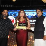 Aayushi Jaiswal Instagram - Dadasaheb Phalke Icon Award For Ott Influencer 2024 mila hai mujhe ap logo ke support aur pyar ke wajay se 🙏🏻🙏🏻