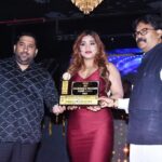 Aayushi Jaiswal Instagram - Dadasaheb Phalke Icon Award For Ott Influencer 2024 mila hai mujhe ap logo ke support aur pyar ke wajay se 🙏🏻🙏🏻