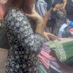 Aayushi Jaiswal Instagram - #streetshopping #mohamadaliroadmumbai #newpost #india #indianwear #traditional #instagram #instagood #instadaily #insta #instalike #instamood #instafashion #instalove #instagramreels #reels #reelsinstagram #reelsindia #reelstrending #viral #viralvideos #bts #trending #trendingreels #trendingnow #sunday #sundayvibes #goodevening #comments #followformore