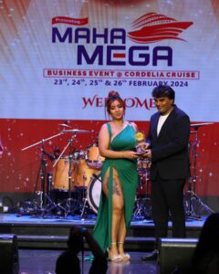 Aayushi Jaiswal Instagram - #eventnight #awardfunction #goa #cordeliacruises #comments #staytuned #followformore