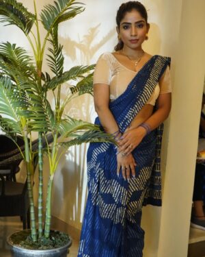 Aayushi Jaiswal Instagram - #saree #sareelove #traditional #photoshoot #paidcollaboration #insta #instagram #instadaily #instalike #instagood #instafashion #instamood #instagramreels #reels #trendingreels #viral #viralpost #comments #monday #mondaymotivation #mondayvibes #staytuned #followformore
