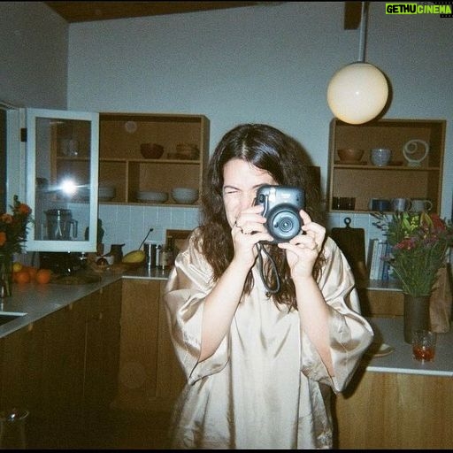 Abbi Jacobson - 43.5K Likes - 🙋🏻♀️