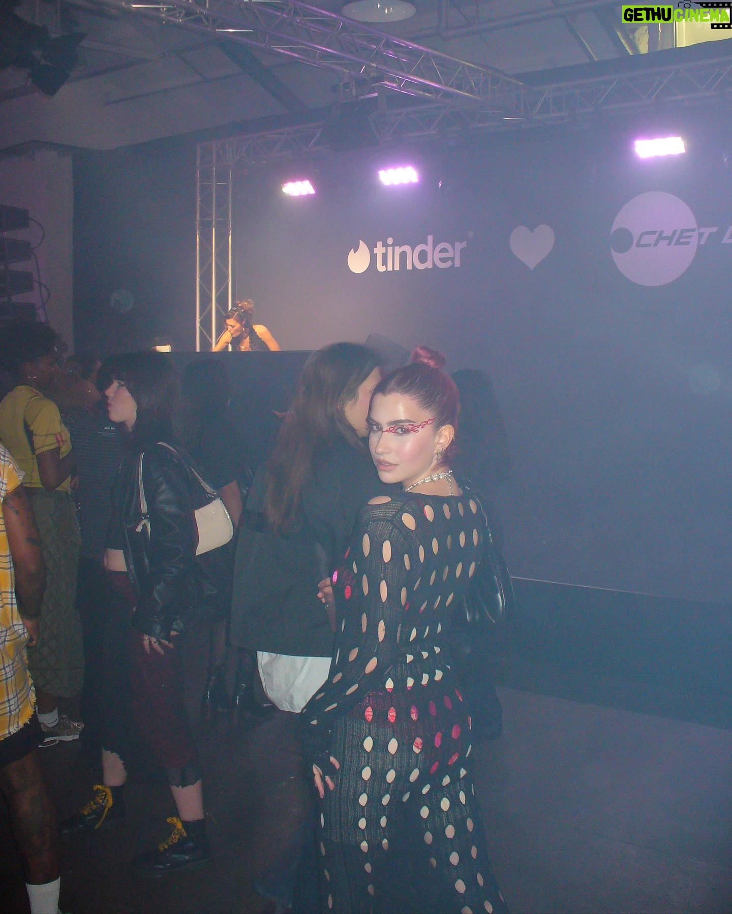 Abby Roberts Instagram - fashion month tease hehe 💘 thank u @tinderuk @chet__lo for having us for such a sickkk party❤️🔥