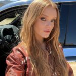 Abigail Cowen Instagram - idk if I like the desert cause sunburns but I def love @bmwm & I love @jentioseco doin my makeup ;)