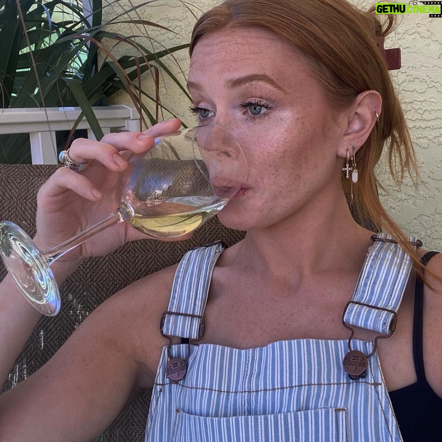 Abigail Cowen Instagram - giving major middle aged woman post-divorce mindin her own damn business on the front porch of her vacation home as she gets her daily dose of drama from watching her neighbors fight, kinda vibes and I’ve never felt better