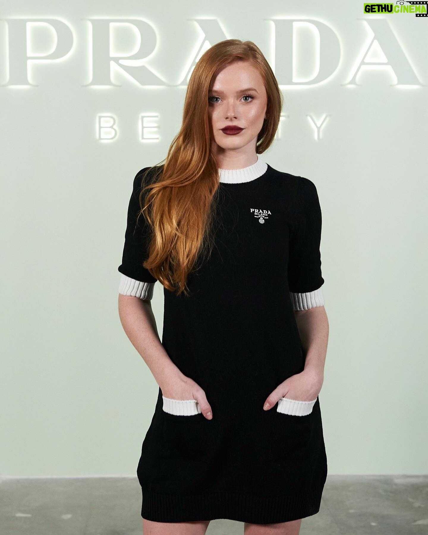 Abigail Cowen Instagram - In love with @pradabeauty, was a dream night 🤍#pradabeautypartner