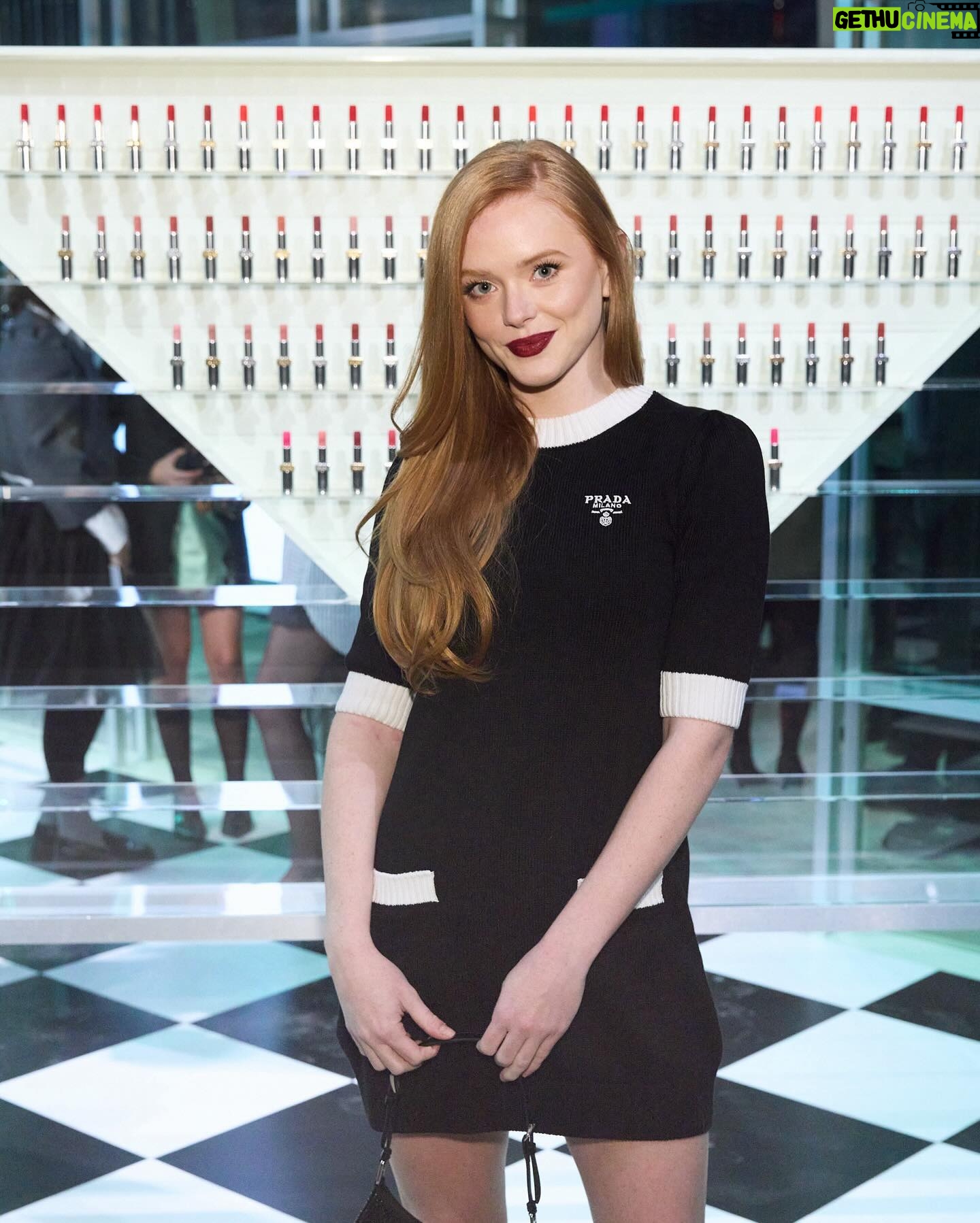 Abigail Cowen Instagram - In love with @pradabeauty, was a dream night 🤍#pradabeautypartner