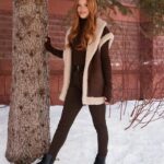 Abigail Cowen Instagram - I LIKE IT HERE @revolve ☃️