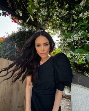 Abigail Spencer Instagram - 🕊️🕊️🕊️. 
#thegracies 
In Vintage @givenchy 
📷 @claytonhawkins