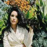 Abigail Spencer Instagram - What’s in my Easter Basket? 🐣🌷🐰. #happyeaster 📷 @claytonhawkins