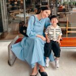 Acha Sinaga Instagram – Akhirnya bisa jalan ke mall abis liat sekolah buat Luke, Kenan di rumah dulu karena kita semua baru sembuh dari flu. Slide terakhir anak Ostrali tegang baru pertama kali di-keramasin di salon 🤭
