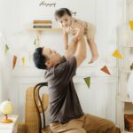 Acha Sinaga Instagram - Today, we celebrate the gift of having you as our son. Happy 1st birthday Jethro Kenaniah Ambarita, and may God’s plan be fulfilled in your life. Love you always, Daddy Mommy Abang Luke 🫶🏼 . Styled and captured beautifully by @gracethani with @babyaxioo 🎈 . Post fotonya pake lagu kesukaan Kenan, denger lagu ini dia auto angkat tangan atau kalau lagi ngantuk auto bobo 😚