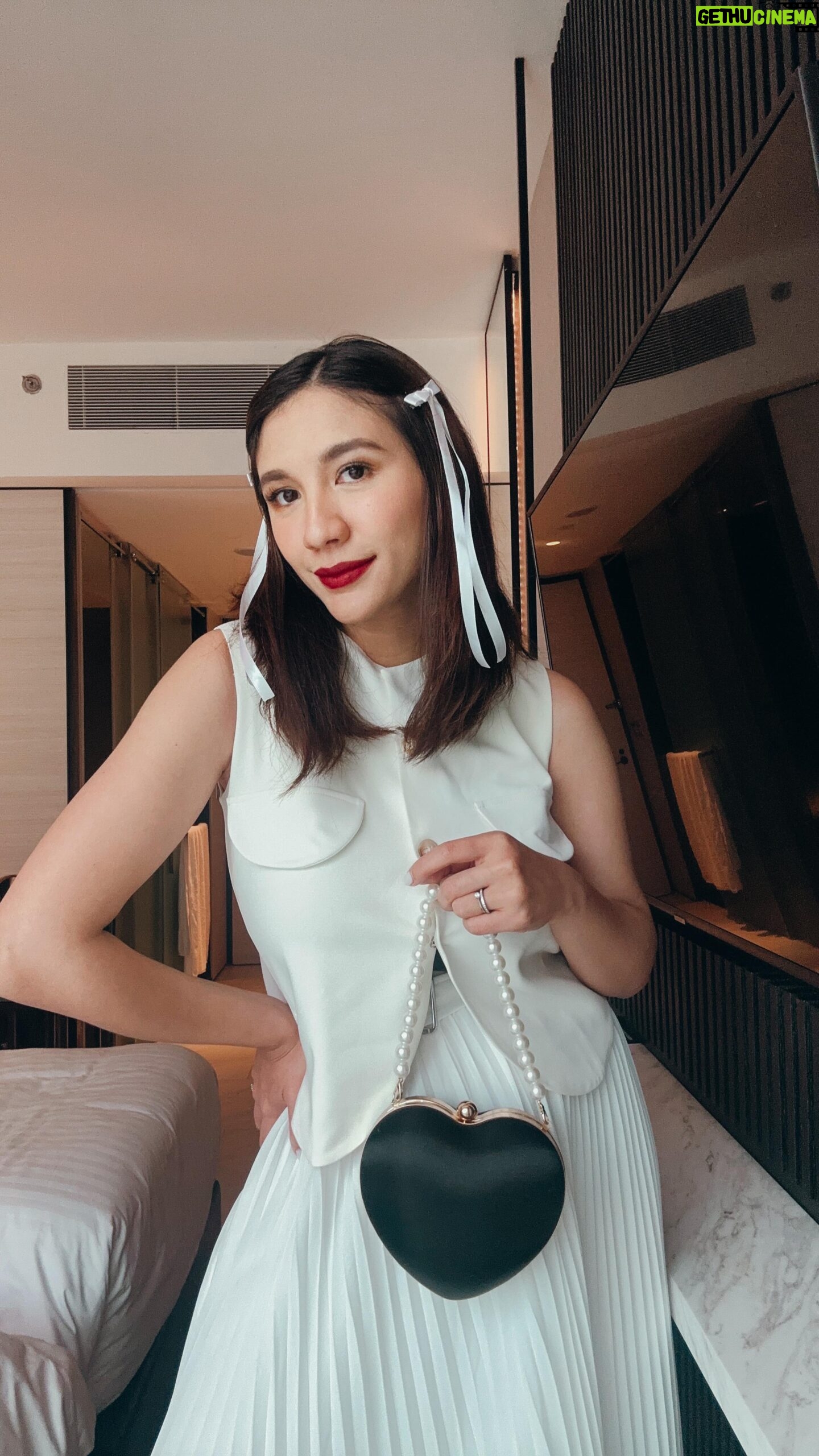 Acha Sinaga Instagram - Get ready with me yuuuk ke Soft Launching-nya Sensoryscape di Sentosa Island, Singapore 12 March 2024 🫶🏼 . Top & skirt from @shopetni 🤍